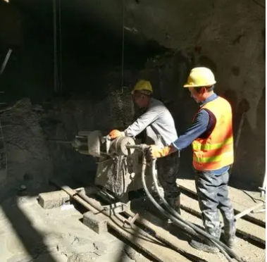 文成水下抗分散灌浆料特点 水下不分散注浆料介绍