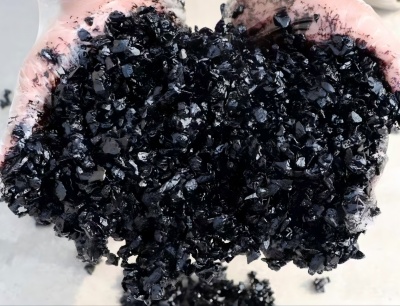 文成沥青冷补料（沥青砂）的优势特点与施工流程解析